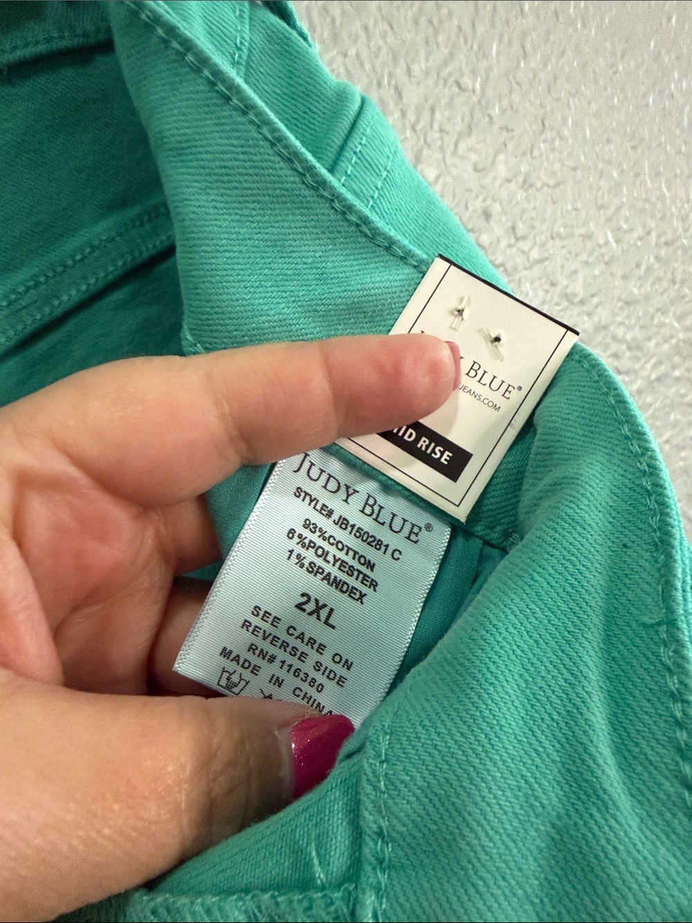 Judy Blue Women's Aquamarine Frayed Hem Casual Shorts size 2XL - Picture 7 of 8